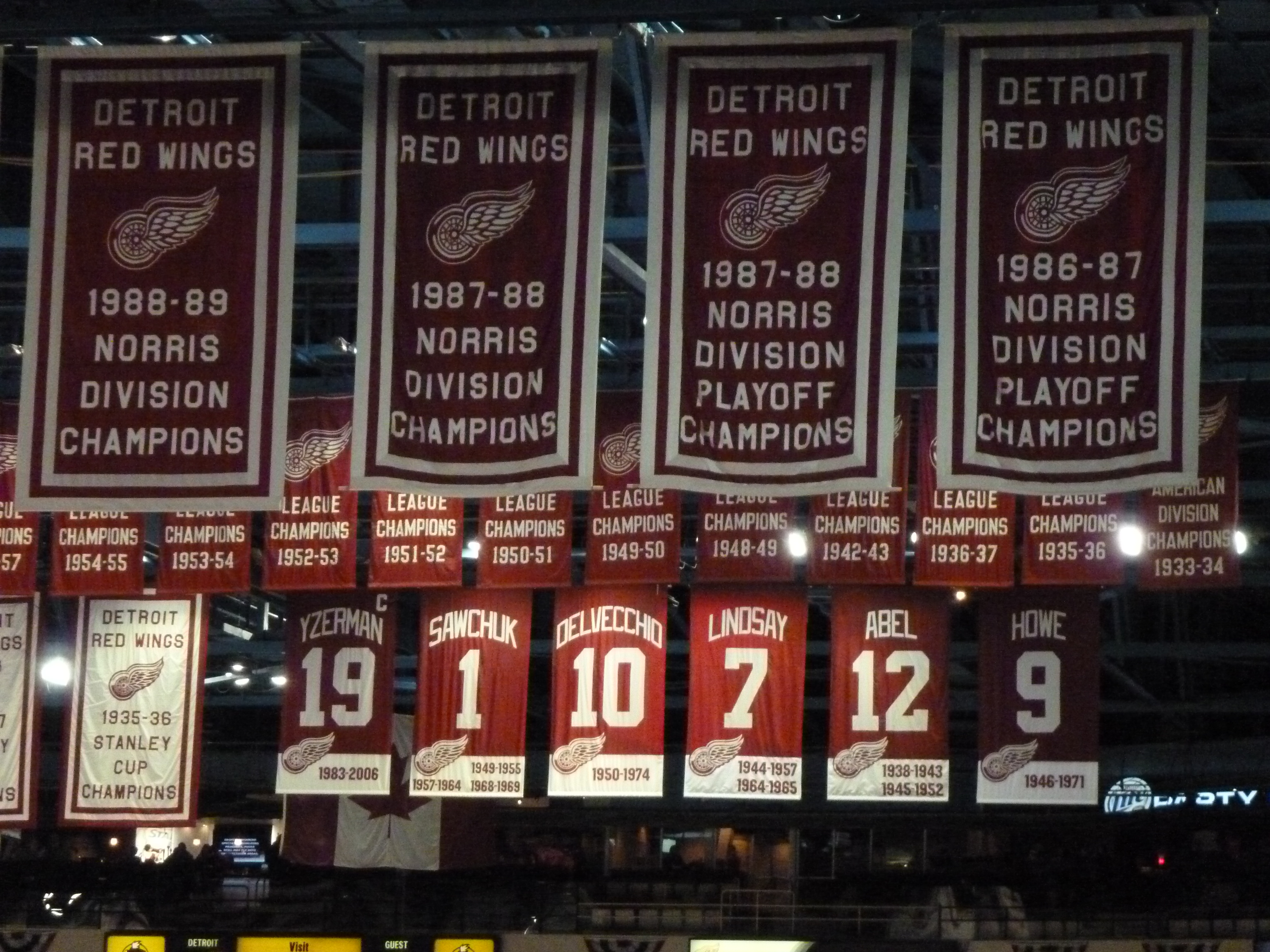 red wings retired jerseys